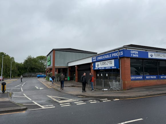 Unit 2/3, Taylors Lane, Rotherham, Retail To Let - IMG_0310.jpeg