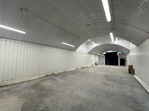 385 Mentmore Terrace, London Fields, Industrial To Let - 20250917_143446931_iOS.jpg