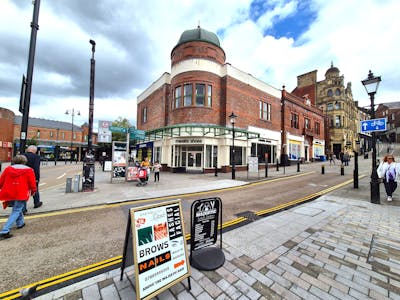 2 Warren Street, Stockport, Retail To Let - 20250624_152943.jpg