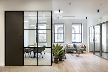 55 Strand, Office To Let - 55Strand-5-1stflr.jpg - More details and enquiries about this property