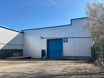 Unit E, Pantglas Industrial Estate, Caerphilly, Industrial To Let - IMG_7073 1.jpeg