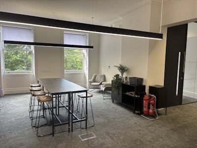 41 Park Square North - 1st Floor, Leeds, Office To Let - IMG_1023.jpeg