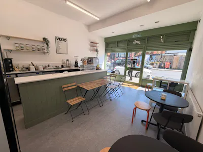 19 West Road, Westcliff-on-Sea, Retail To Let - WhatsApp Image 2026-05-27 at 15.21.05 (4).jpeg