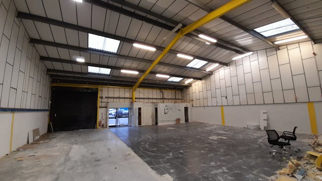 Unit H, St Martins Trade Park, Winchester, Industrial / Warehouse To Let - 20241106_152402.jpg