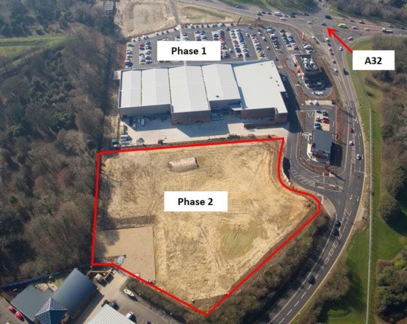 Industrial Unit in Gosport - photo 2