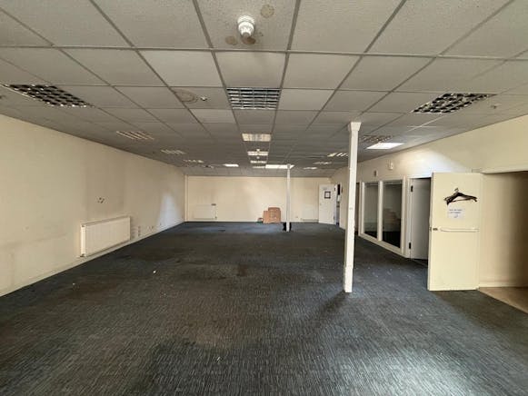 Unit 14 Claremont Centre, 39 Durham Street, Glasgow, Offices To Let - PHOTO-2026-04-15-06-56-38 4.jpg