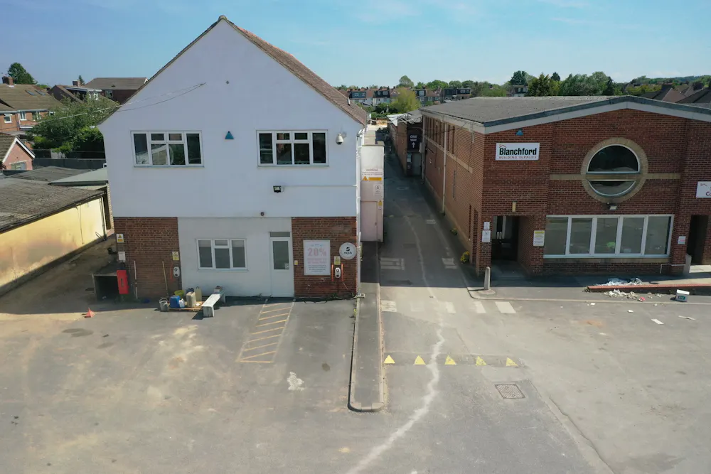 59 Windmill Road, Oxford, Industrial To Let - DJI_0427.JPG