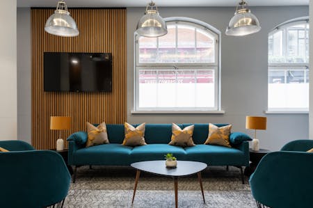 Cowcross Studios, London, Office To Let - 30-31CowcrossSt-14.jpg