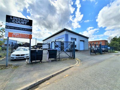 Unit A2, Stockport, Industrial/Logistics / Office For Sale - 20220907_131544 2.jpg