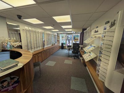 37 High Street, Guildford, Office / Retail To Let - 1000033351.jpg