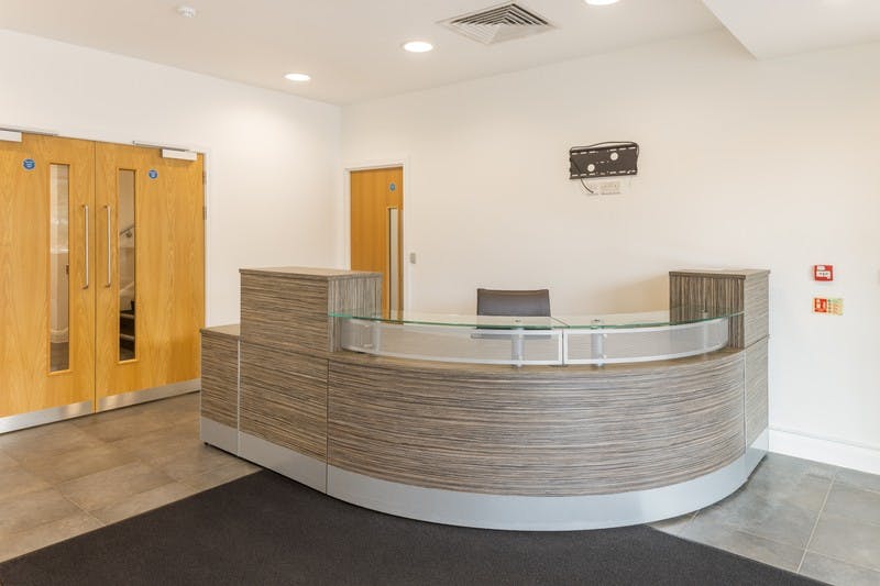 Tilford House, Farnham, Offices To Let - vb5112360_A1184_30_CALA_Homes_Tilford_House_Farnham_800x533.jpg