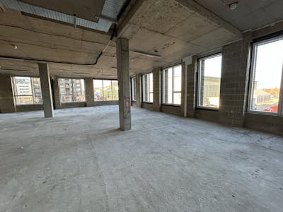 20 Magellan Boulevard, London, Leisure / Office To Let - IMG_0033.JPEG