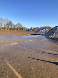 Land Formerly Part Of Bovingdon Airfield, Hemel Hempstead, Land To Let - pic for details.JPG