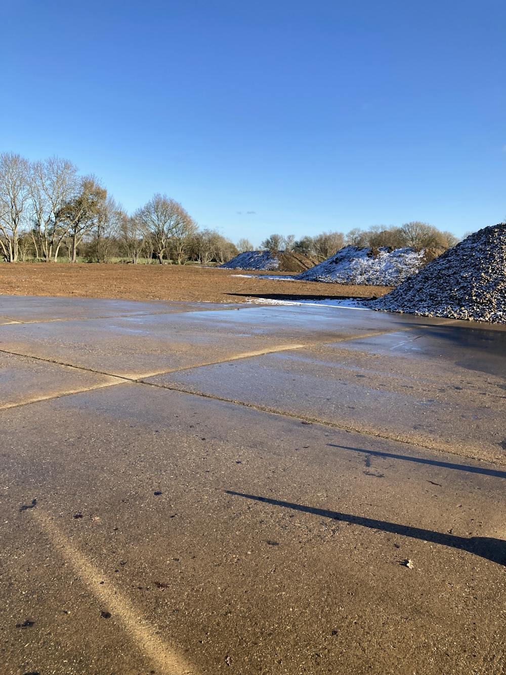 Land Formerly Part Of Bovingdon Airfield - pic for details.JPG