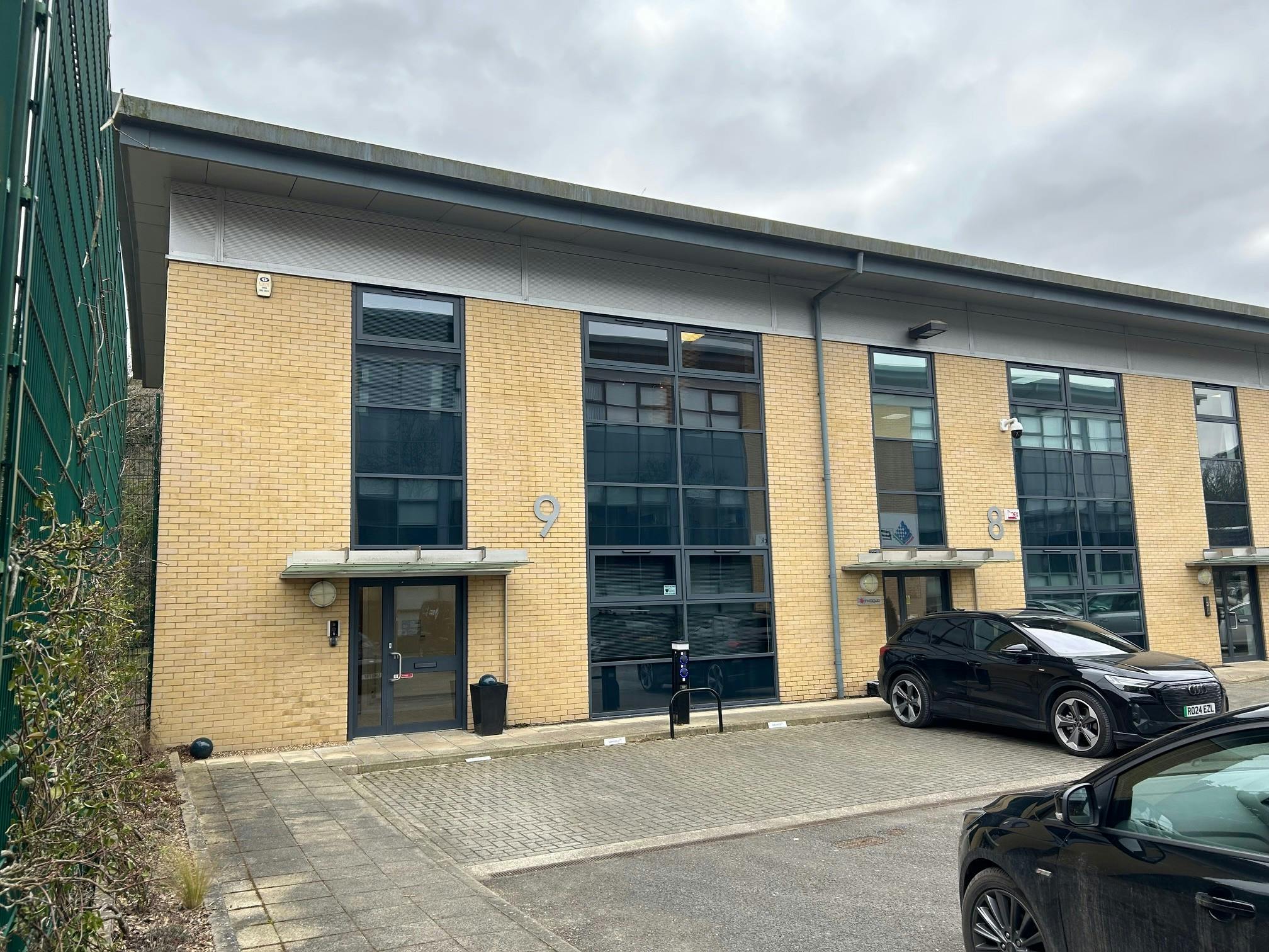 9 Queens Square, Ascot, Offices To Let - 2.jpg