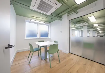 10 Jamestown, NW1, 10 Jamestown Road, London, Office To Let - 10 Jamestown - Small Meeting Room