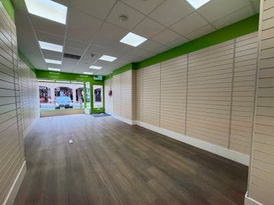 32 Cheshire Street, Market Drayton, Leisure / Retail To Let - IN2.jpeg