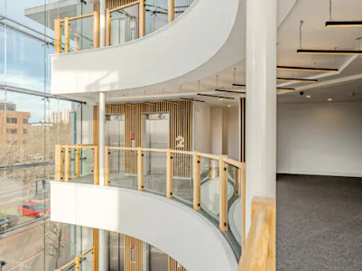 401 Grafton Gate, Milton Keynes, Office To Let - 401-grafton-260-510x382.jpg