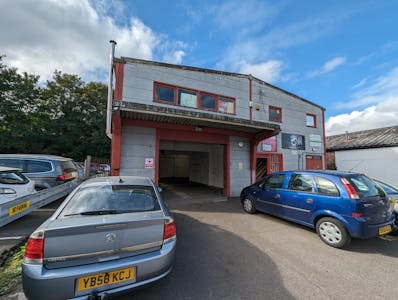 10-14 Cherry Street, Woking, Industrial / Light Industrial / Trade Counter To Let - PXL_20230913_091211020.MP.jpg