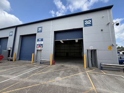 Unit 31 & 32, Wentloog Buildings, Cardiff, Industrial To Let - IMG_3852.jpg