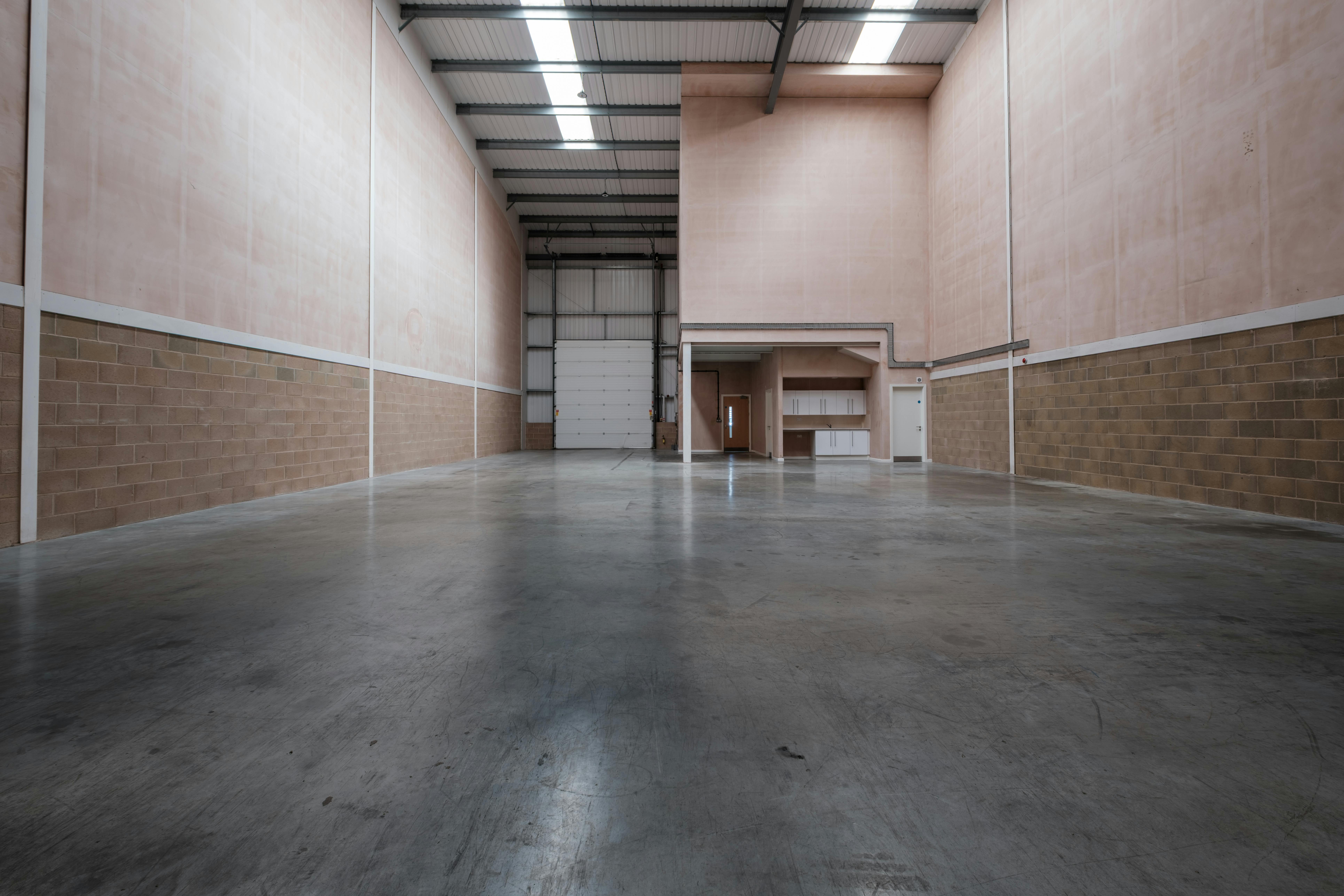 7 Drakes Drive, Long Crendon, Industrial To Let - XT5A8528HDR.jpg