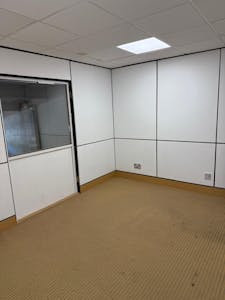 Unit 12 Brookside, Southend-on-Sea, Industrial To Let - WhatsApp Image 2026-04-29 at 15.29.5.jpeg