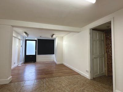 14 High Town Road, Bedfordshire, Retail / Retail - Out Of Town To Let - Image 4