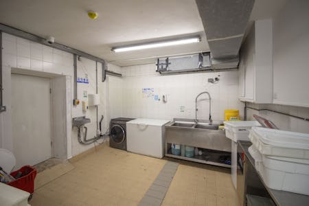 64 Battersea Rise, London, Investment / Residential / Restaurant / Cafe / Retail For Sale - 1010.jpg