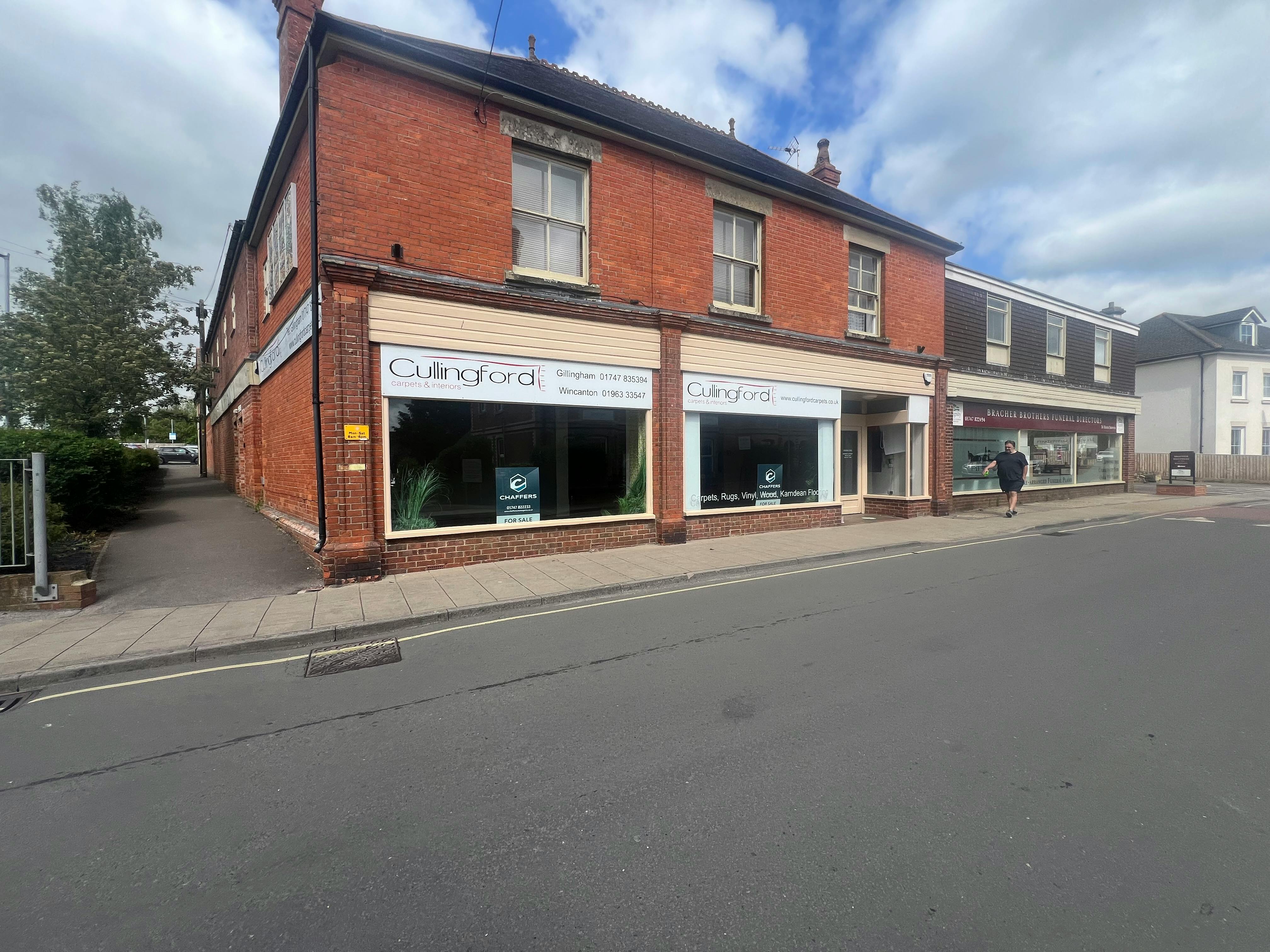 Retail/Shop in Gillingham - photo 4