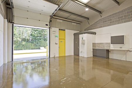 Unit 13 Albion Park, Leeds, Industrial To Let - IMG_1955.jpg