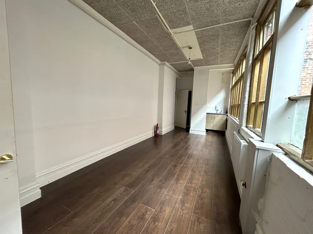 Unit 4a, 58 Spencer Street - Photo 28092023 11 21 53.jpg
