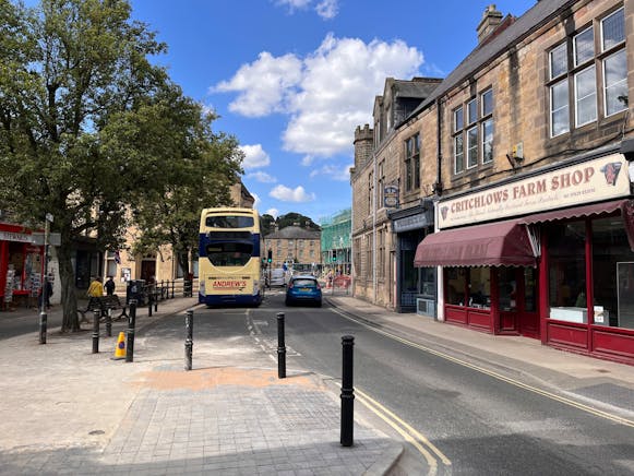 2 Bridge Street, Bakewell, Retail / Retail To Let / For Sale - IMG_3178scaled.jpg