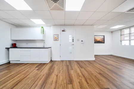 8 Baltic Street East, London, Office To Let - 1483278 (14).jpg