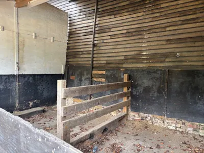 Storage Barns, Langhurst, Godalming, Industrial To Let - Units 2 & 3 c.jpg