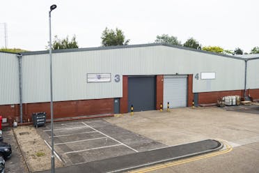 Units 3 & 4 Airlinks Industrial Estate, Heston, Industrial / Warehouse To Let - 1 3x2.jpg - More details and enquiries about this property