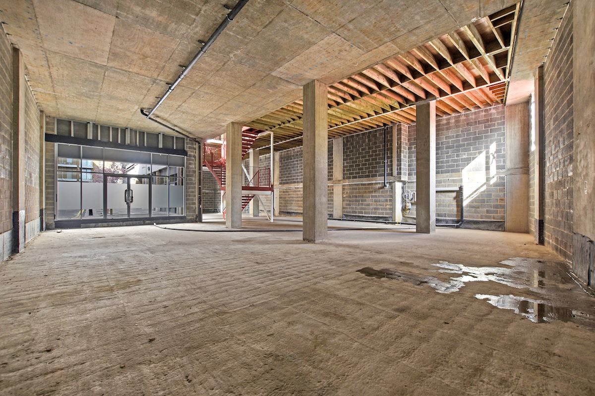 Unit 5, Canary Gateway <span>E14</span>