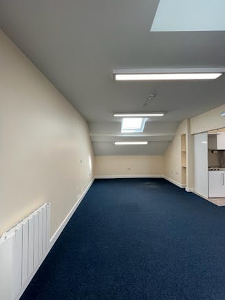 The Courtyard, Milton Road, Aylesbury, Offices / Offices To Let - WhatsApp Image 20240416 at 151546_83131f01.jpg