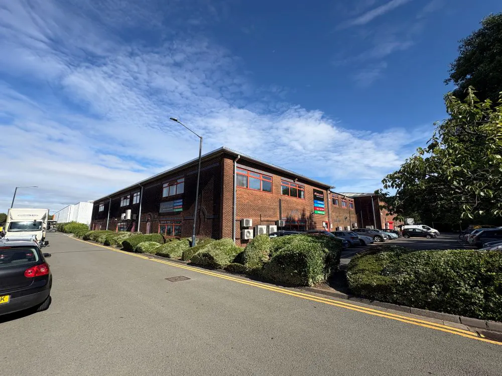 6 Canada Close, Banbury, Industrial / Office To Let - IMG_3656.jpg
