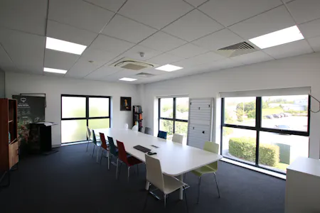 Talon House, Poole, Light Industrial / Office For Sale - IMG_5238.JPG