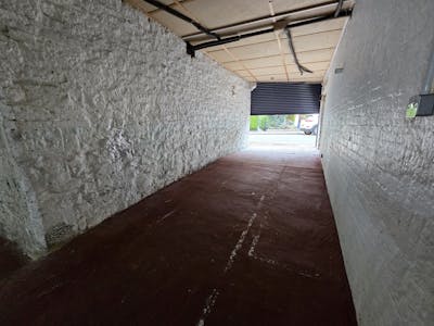 16-20 Heaton Fold, Bury, Office / Warehouse / Workshops To Let - Ground Floor Vehicle Entrance