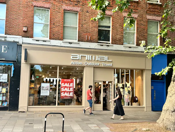 290 Chiswick High Road, London, Retail To Let - IMG_1441.JPEG