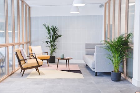 Sutherland House, London, Office / Serviced Office To Let - LA Lounge.jpg