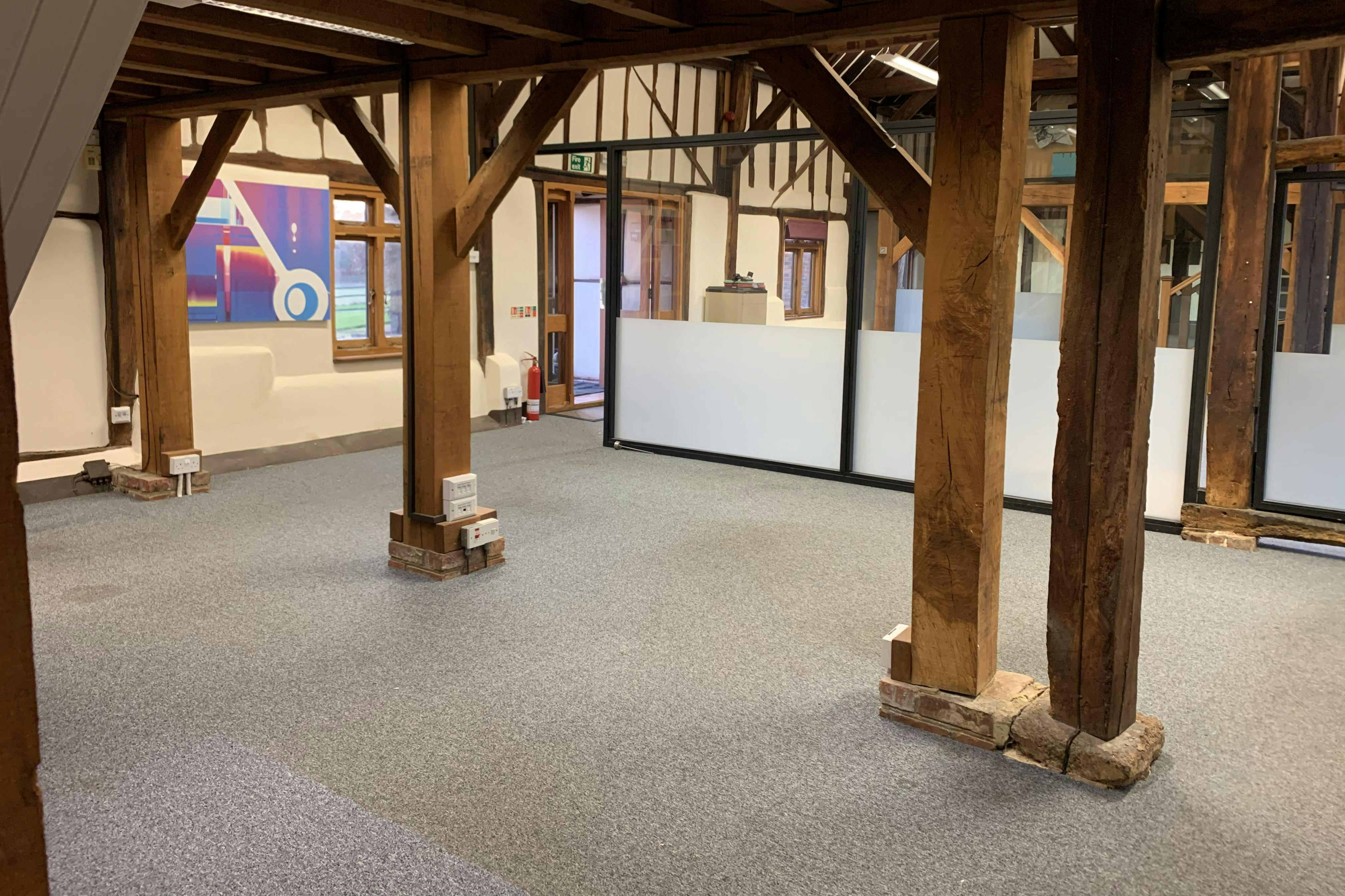 The Barn, Meadow Court, Faygate, Horsham, Office / Other To Let - internal 3.JPG