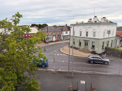 Suite F, Spa House, 69 Southend Road, Hockley, Office To Let - WhatsApp Image 2026-06-02 at 09.01.08 (1).jpeg