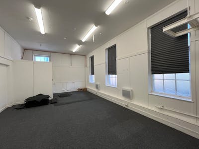 2 Brook St, Macclesfield, Leisure / Office To Let - IMG_1650.jpg