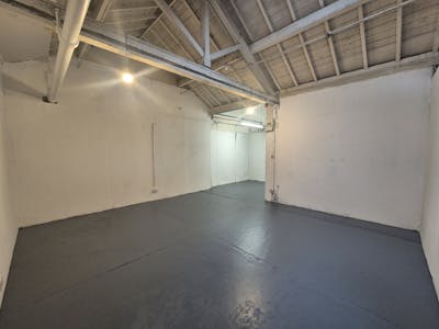 Skylight Room, Hallam Mill, Stockport, Industrial/Logistics To Let - 20260415_135925.jpg