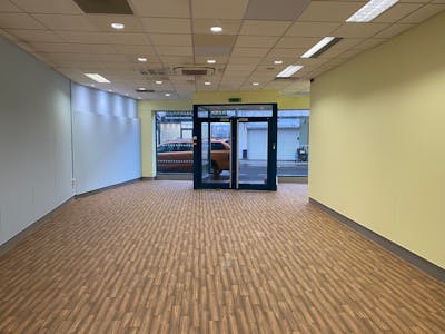 23 Cowell Street, Llanelli, Retail To Let - Int1.jpg