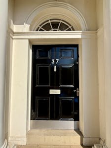 37 Park Square North, Leeds, Office To Let - 20260408_112621307_iOS.jpg