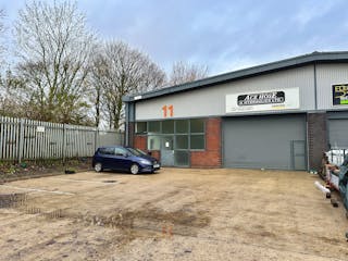 Unit 11 Hyatt Trading Estate, Stevenage, Industrial To Let - IMG_3783.JPG