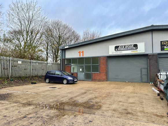 Unit 11 Hyatt Trading Estate, Stevenage, Industrial To Let - IMG_3783.JPG